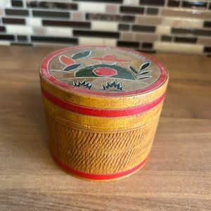 Vintage Souvenir Wooden Trinket Box with Niagra Falls